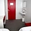 101 Guesthouse Hotel
