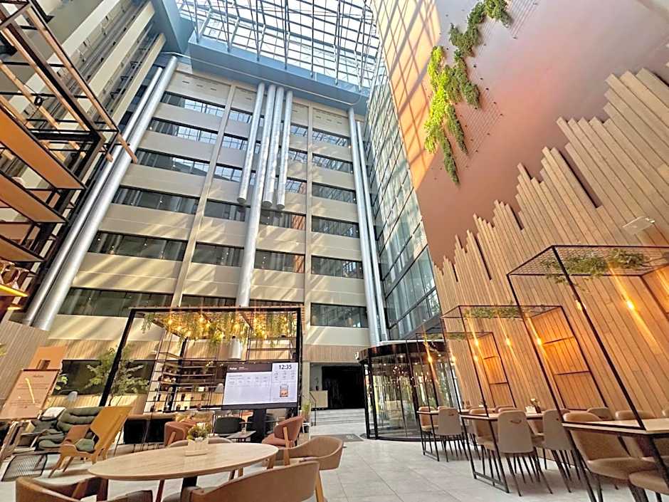 Skyline Airport Hotel