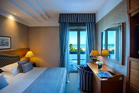 Prestige Double Room with Front Sea View