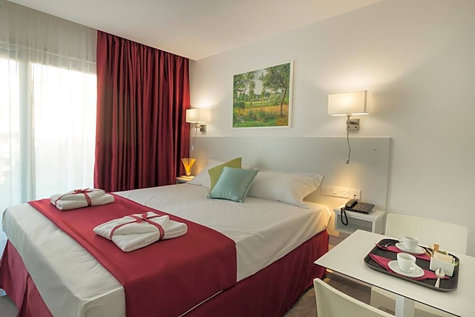 Art & Wine Boutique Hotel