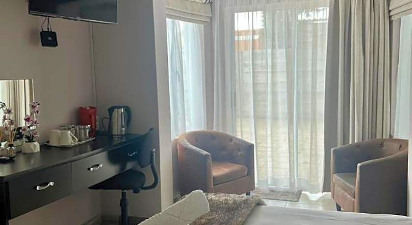 SILKEN TRAP GUEST HOUSE