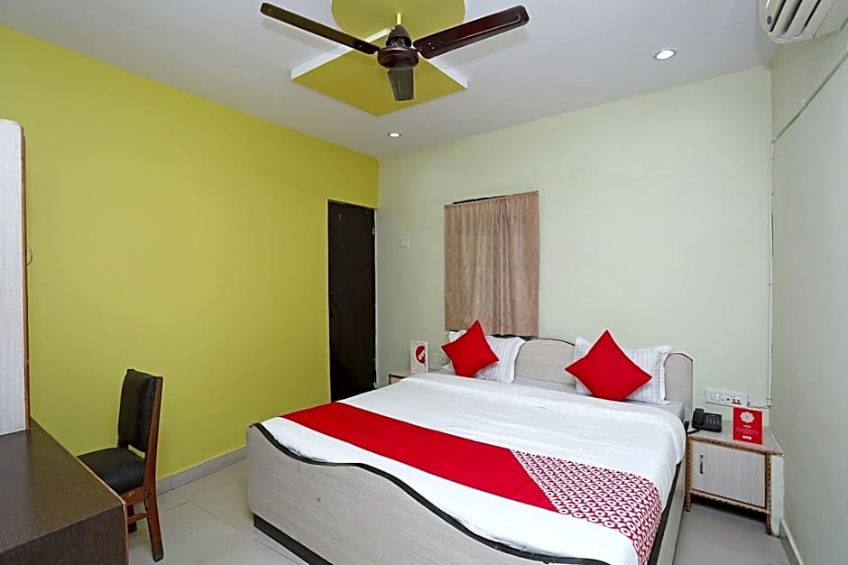 Shree Devina Palace By OYO – Indore, OH