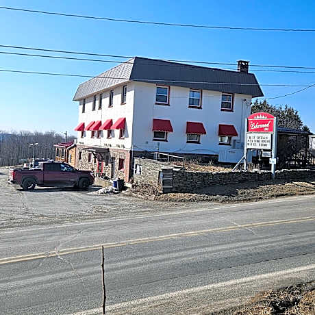 Lakewood Lodge & Restaurant