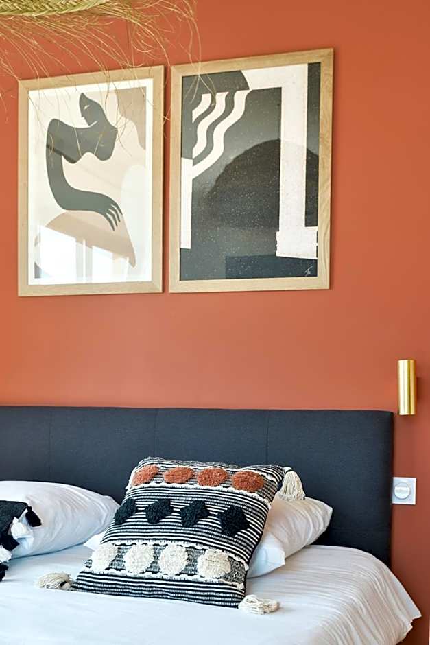 Single Fin Hotel & Lodge