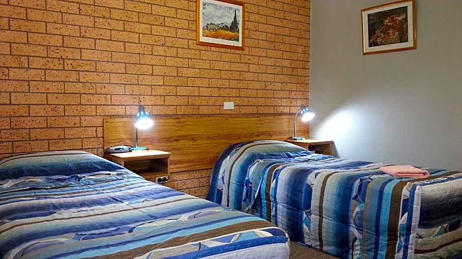 Photo 1 of 4 of Deluxe 2 Beds