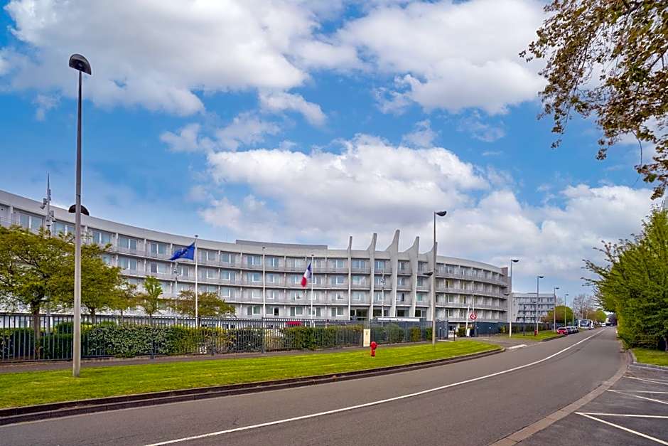 Clarion Paris CDG Airport