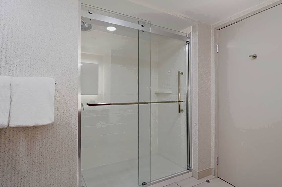 Holiday Inn Express & Suites Phoenix  Tempe By IHG