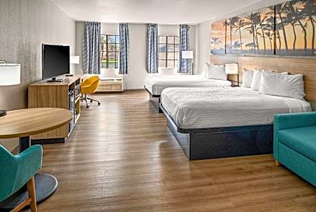 2 Queen Beds Studio Suite Non-Smoking