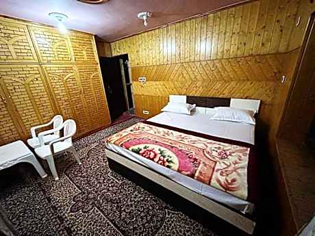 Hotel O HOME Zulal Home Stay Guest House