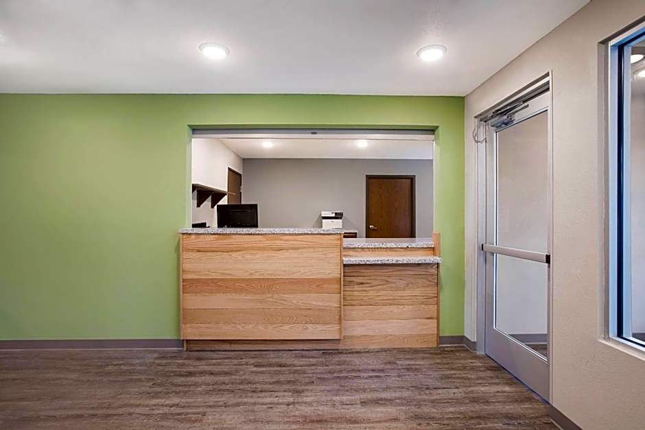 WoodSpring Suites Detroit Madison Heights