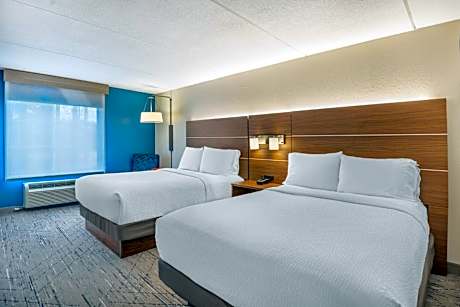 Standard Room with Two Queen Beds