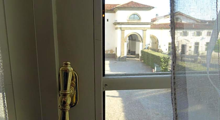 CharmeRooms Villa Moroni
