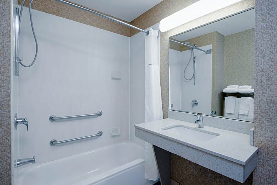 Wingate by Wyndham Gillette