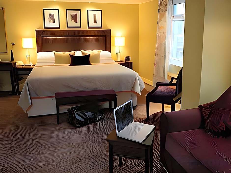 Manchester Airport Stanley Hotel by Belvilla