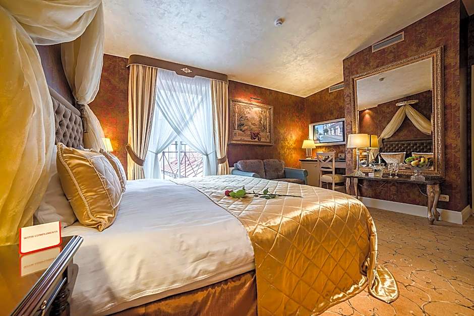 Imperial Hotel & Restaurant