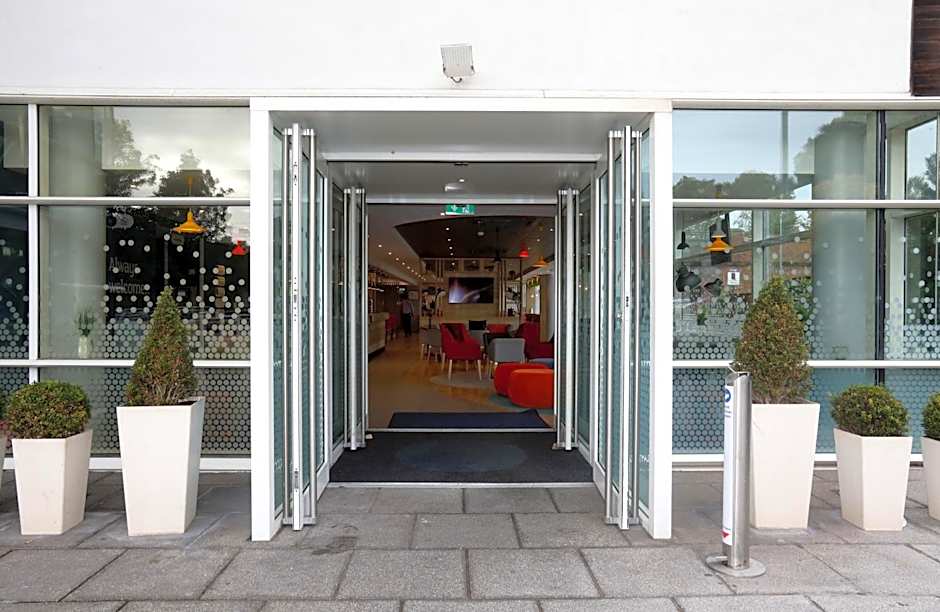 Holiday Inn Express Chester Racecourse By IHG