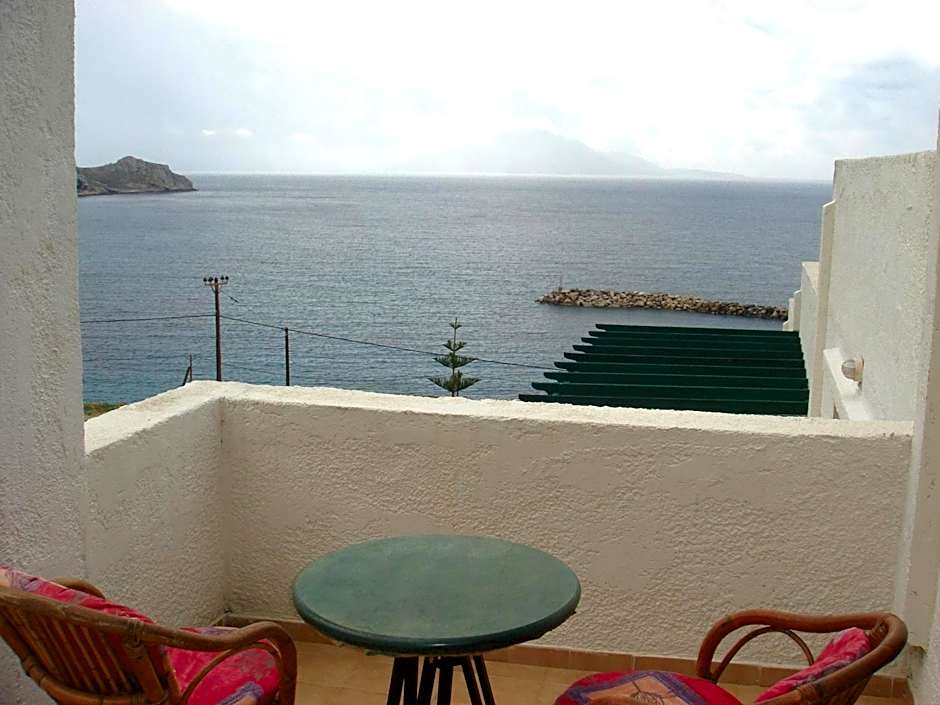 Hotel Finiki View