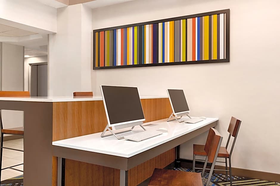 Holiday Inn Express Hotel & Suites Pembroke Pines Sheridan Street By IHG