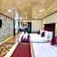 Sumitel Hotel 500 meters from Mall Road