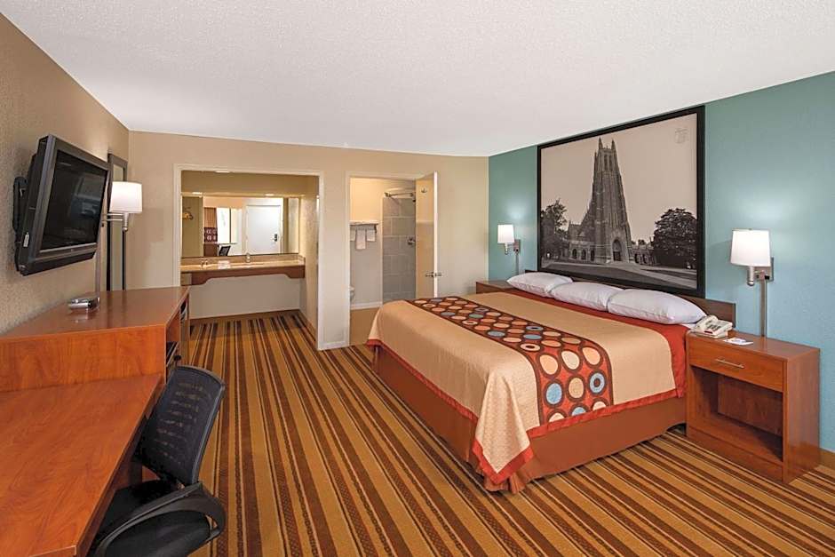Super 8 by Wyndham Burlington NC