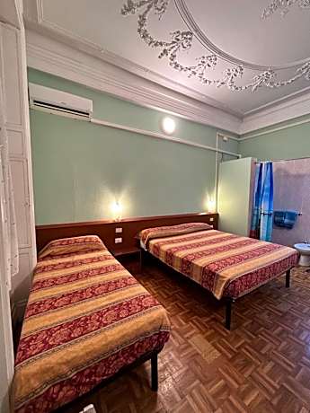 Comfort Triple Room with Shower
