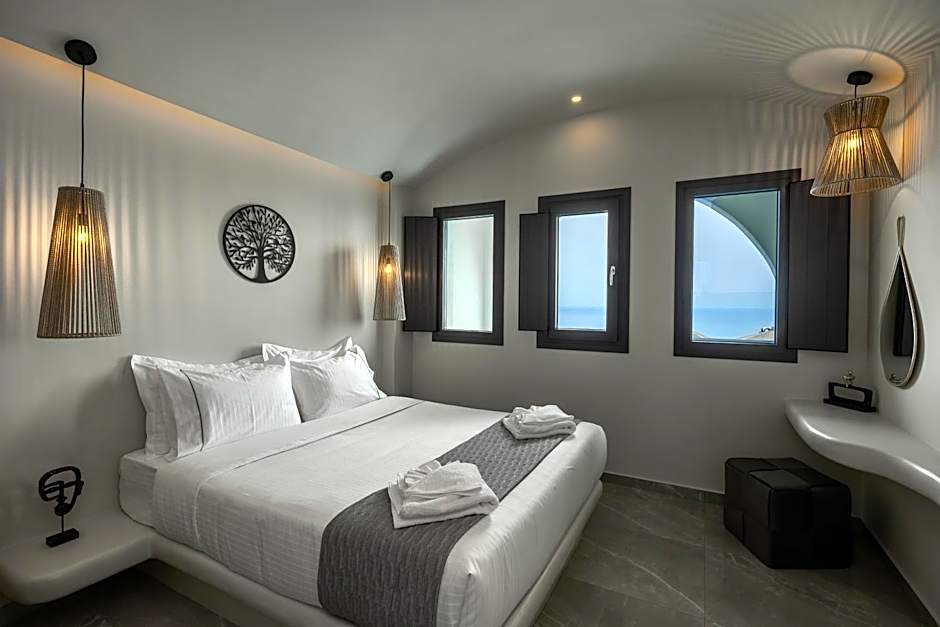 Kudos Suites Firostefani