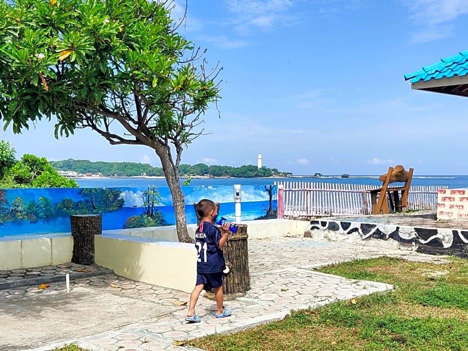 penginapan karanglaut santolo