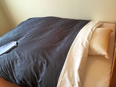 Single Room - Smoking