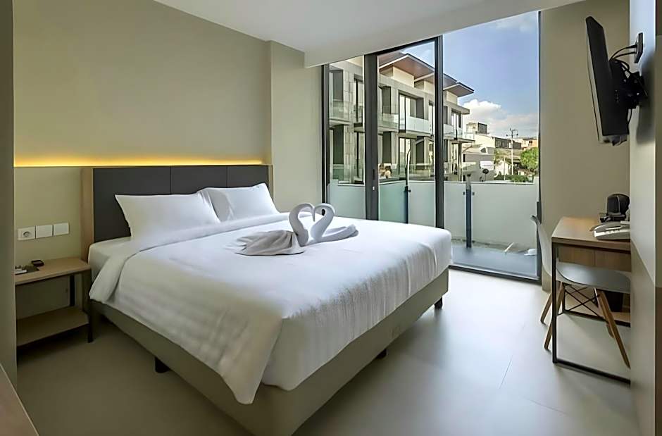 Front One Harvest Hotel Wonosobo