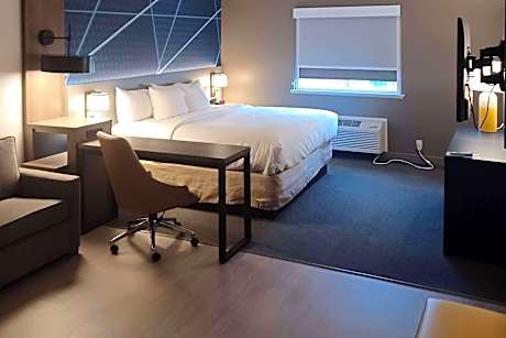 King Room with Sofa Bed - Non-Smoking