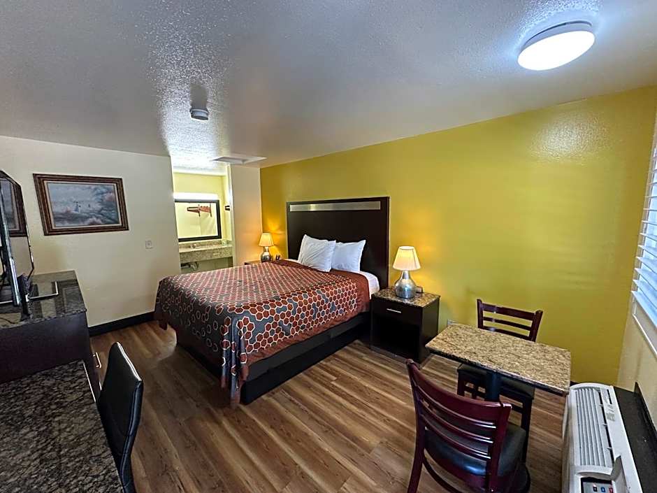 Crossroads Inn - Downtown Sacramento