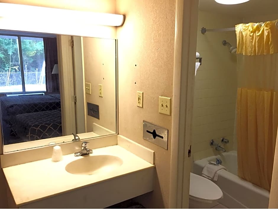 Magnuson Hotel Columbia