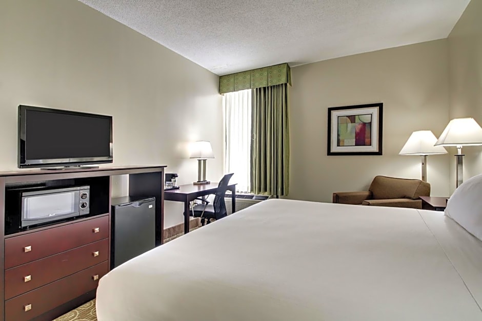 Holiday Inn Express Marshfield - Springfield Area, an IHG Hotel