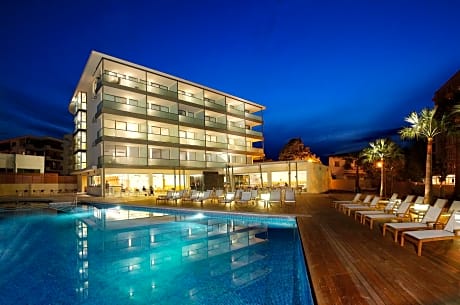Aimia Hotel