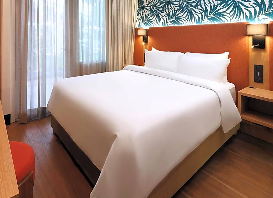 voco Surfside Aruba by IHG