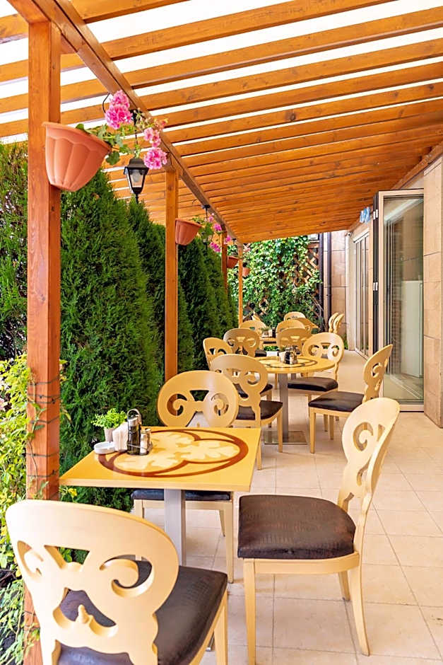 Garden of Eden Complex