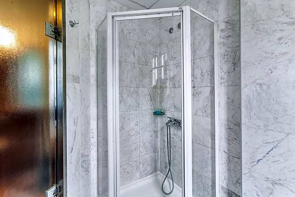 Minerva Premier Hotel