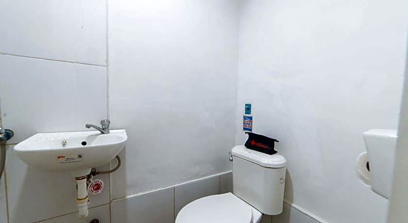 RedDoorz @ Plaza Jaro Iloilo