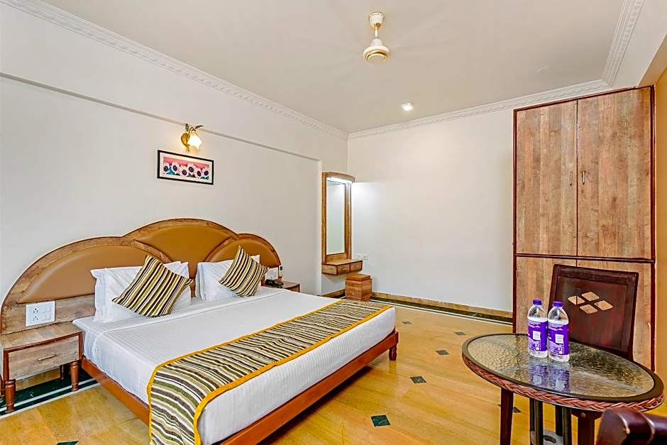 HOTEL SAPPHIRE By FAIR HOSPITALITY