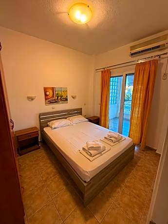 Classic Quadruple Room