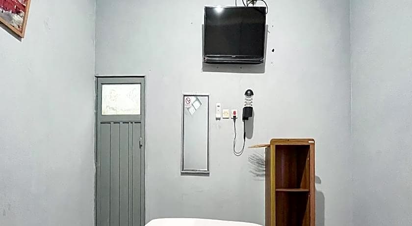 Q-Five Guest House YIA Kulon Progo Mitra RedDoorz