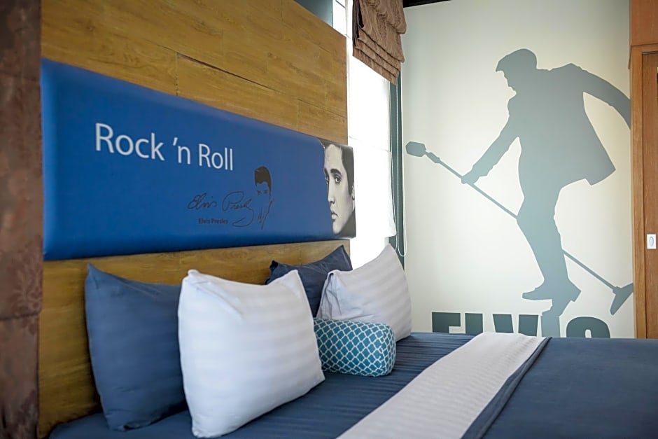 The River Scene Hotel