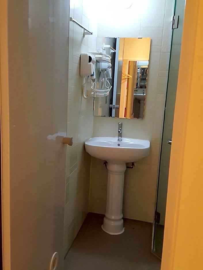 7 Days Inn Luoyang Lijingmen Scenic Spot Shizi Street