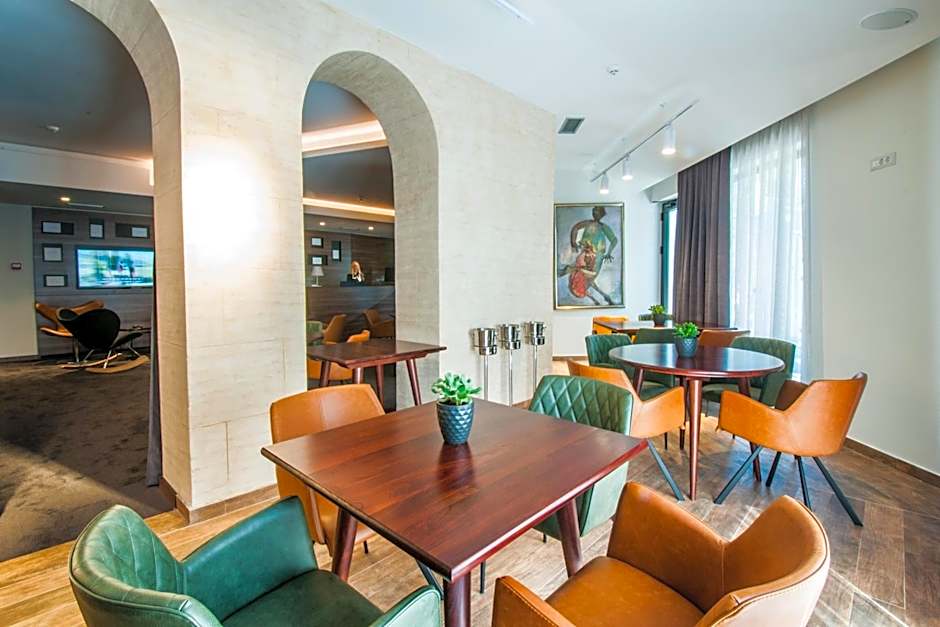 Best Western Premier Natalija Residence