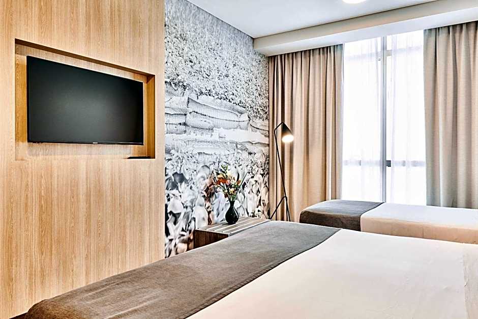 Dazzler by Wyndham Rosario