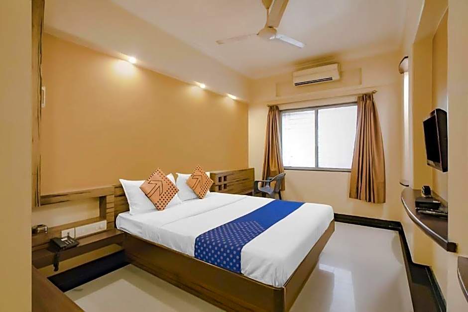 Royal Regency Lodge