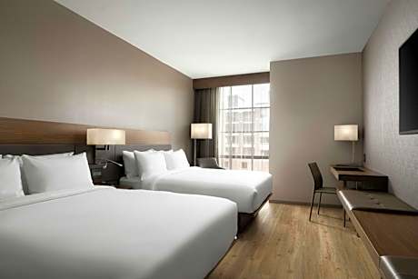 Standard Queen Room with Two Queen Beds - Hearing Accessible