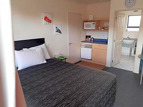 Corporate Studio Unit