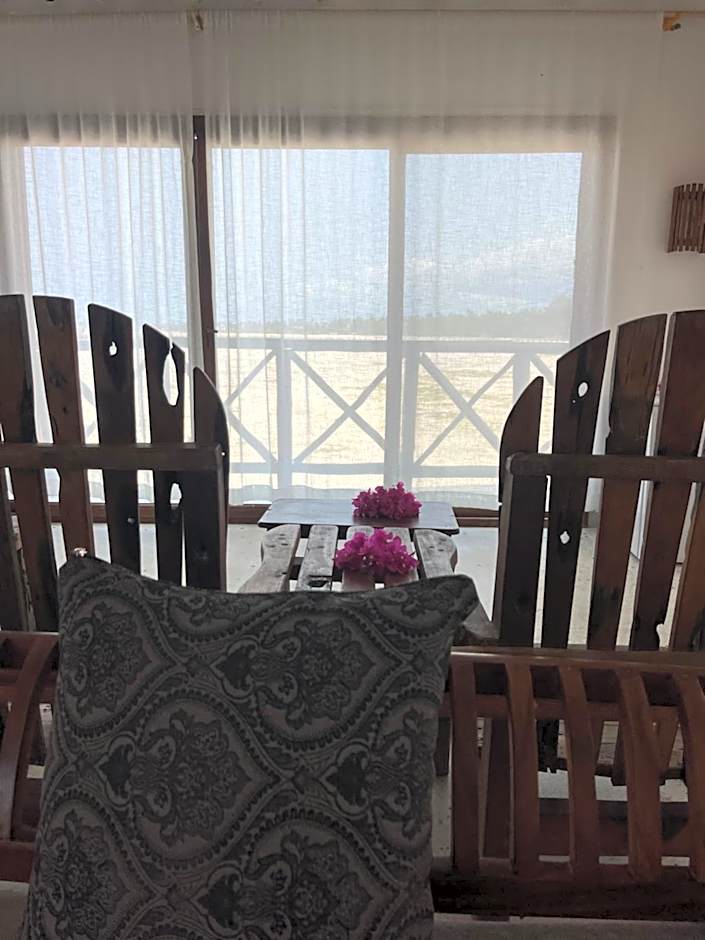 Malcom Ocean View Retreat