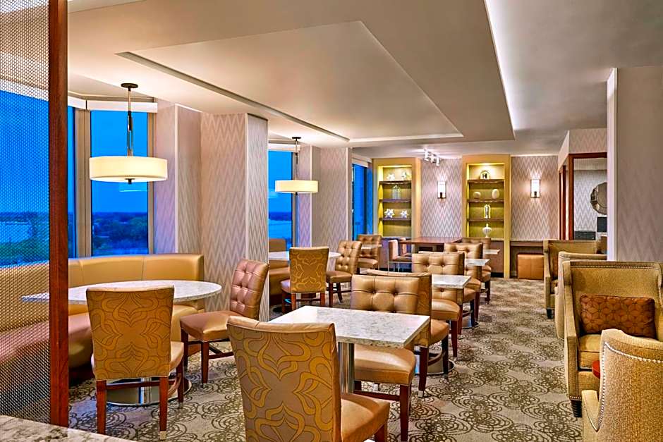 Sheraton Suites Chicago Elk Grove